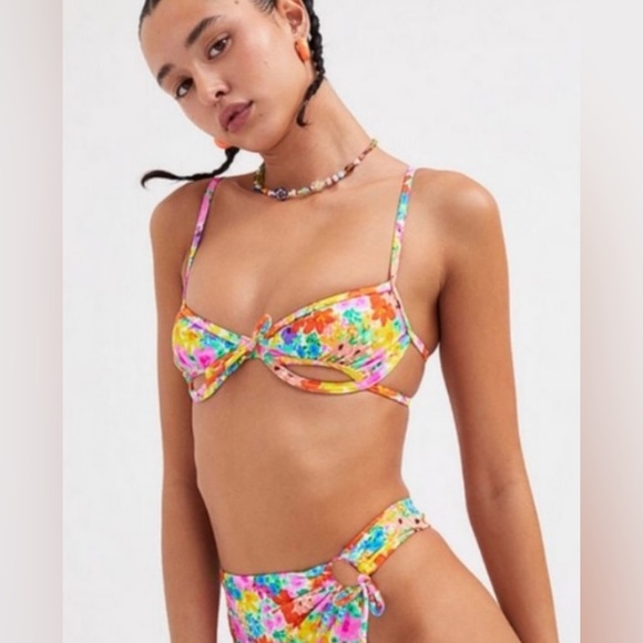 Size xl For love and lemons bikini top. NWT - Picture 3 of 4